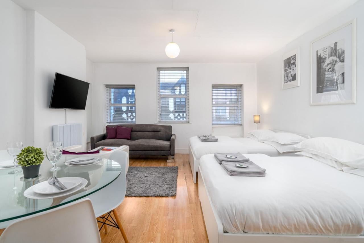 Soho & Covent Garden Apartment, Sleeps 3 런던 외부 사진