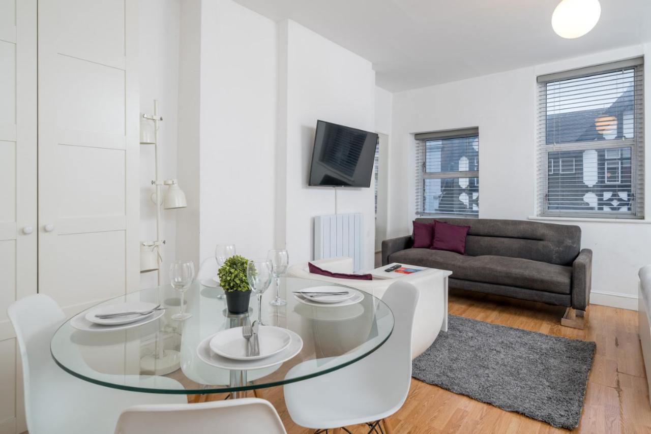 Soho & Covent Garden Apartment, Sleeps 3 런던 외부 사진