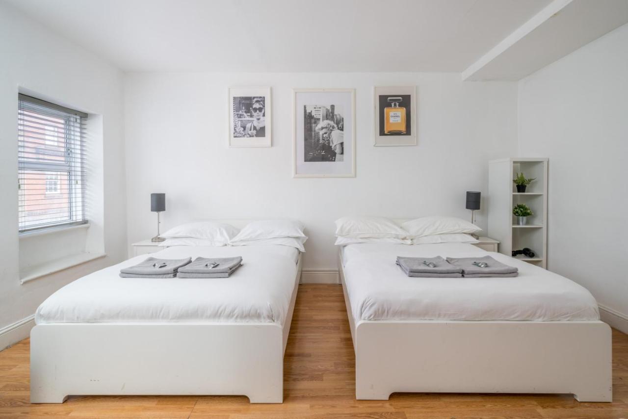 Soho & Covent Garden Apartment, Sleeps 3 런던 외부 사진