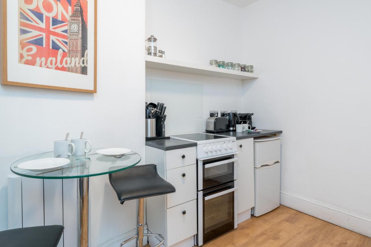 Soho & Covent Garden Apartment, Sleeps 3 런던 외부 사진