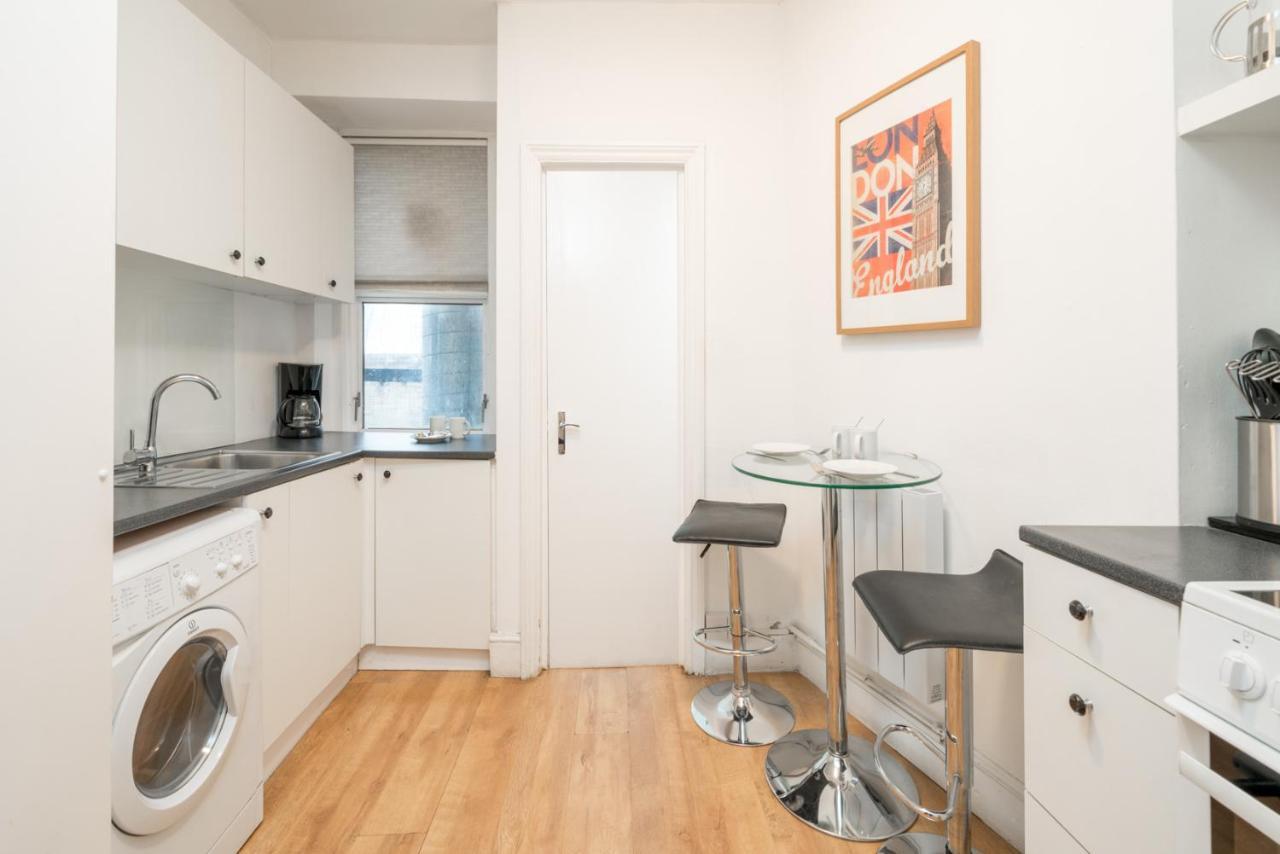 Soho & Covent Garden Apartment, Sleeps 3 런던 외부 사진
