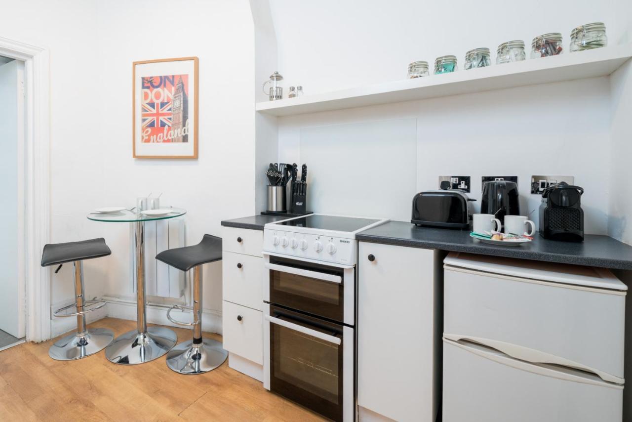 Soho & Covent Garden Apartment, Sleeps 3 런던 외부 사진